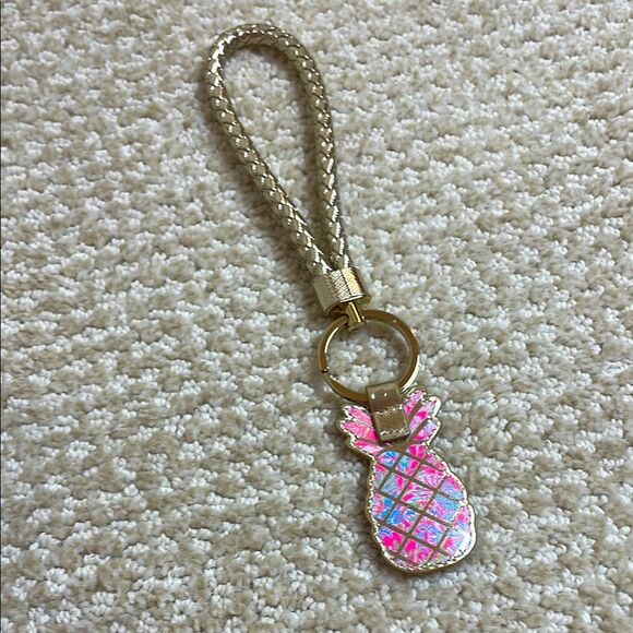 NWOT Lilly Pulitzer Pineapple Keychain - Picture 1 of 2